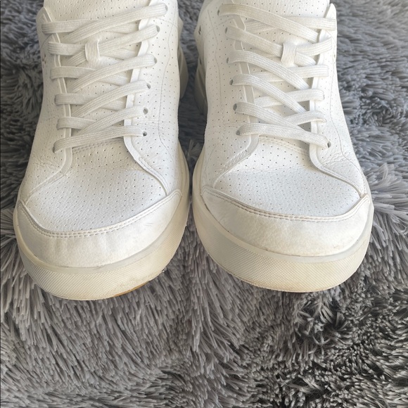 On Running ‘The Roger’ Clubhouse Mid - Picture 3 of 12